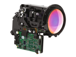 Folded optics lens for MWIR 10µm VGA detectors
