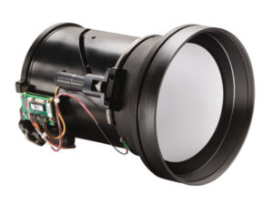 Motorised focus LWIR lens with vehicle detection
